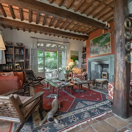 Casale Pinoni Villa *